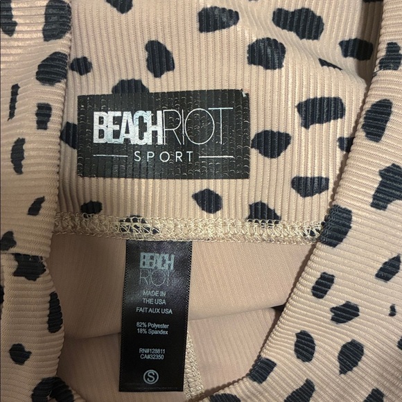 Beach Riot Tan and Black Spotted Leggings - Picture 4 of 4